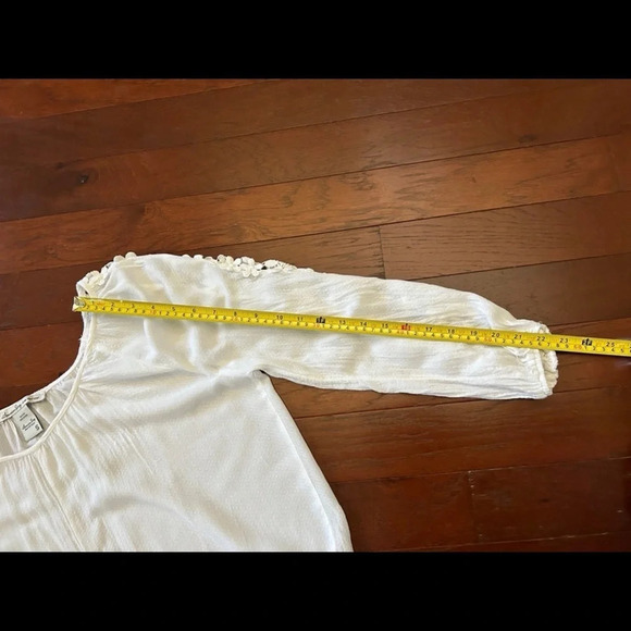 American Rag Cie 100% rayon white top with lace long sleeves size S - Picture 9 of 10